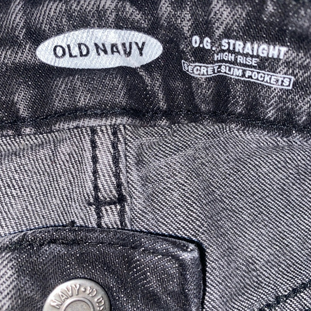 Size 8 Old Navy OG Straight High Rise Jeans, Black